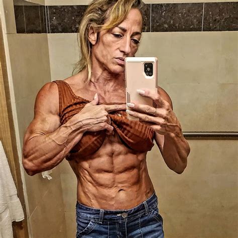 Muscle Mommy Porn Videos